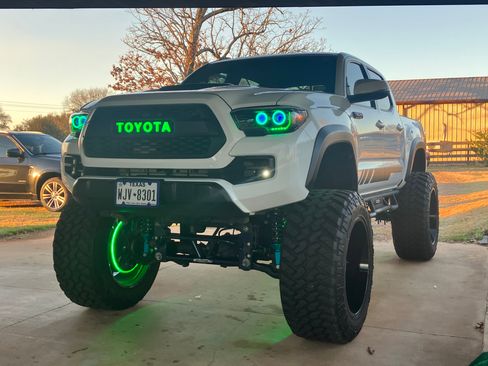 Used 2019 Toyota Tacoma TRD Pro image 6