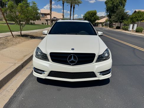 Used 2014 Mercedes-Benz C 250 Sedan image 9