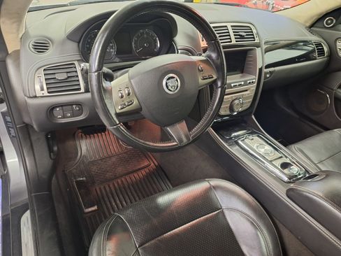 Used 2011 Jaguar XK Convertible image 13