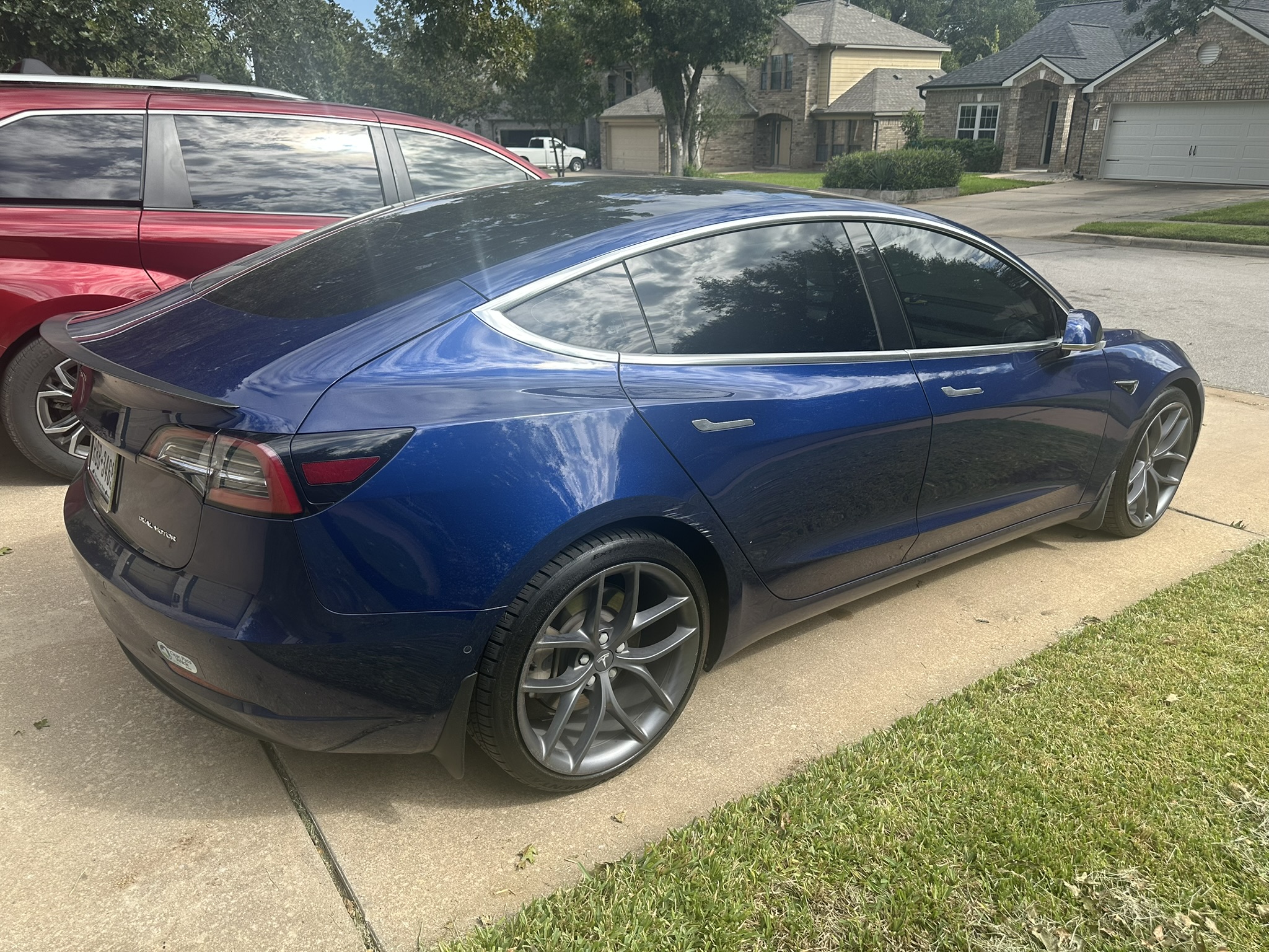 Used 2018 Tesla Model 3 Long Range AWD/4WD image 4