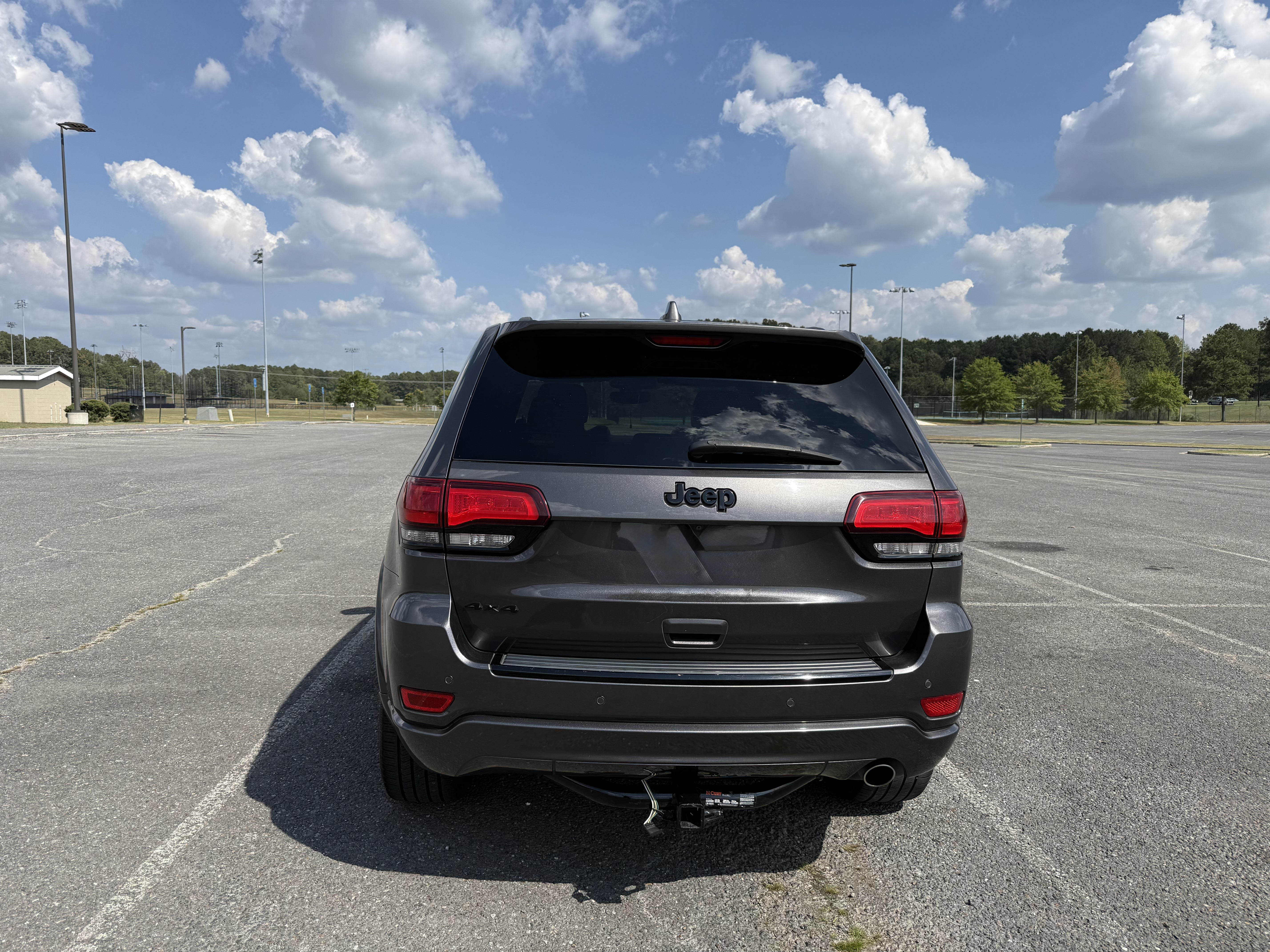 Used 2018 Jeep Grand Cherokee Altitude AWD/4WD image 2