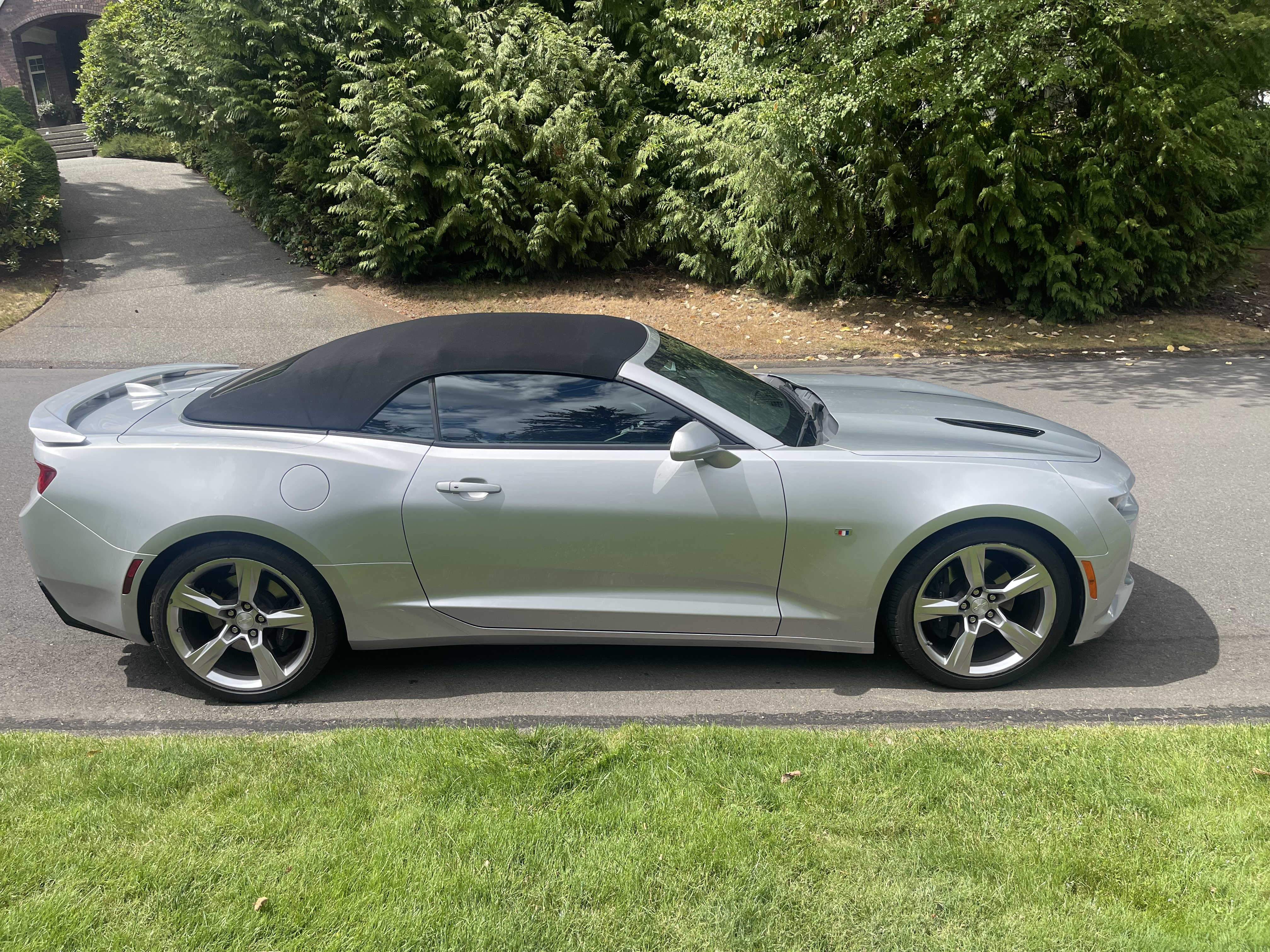 Used 2016 Chevrolet Camaro SS RWD image 1