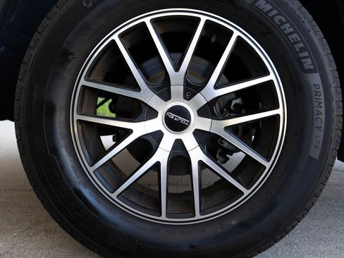 Used 2018 Jeep Grand Cherokee Laredo image 10