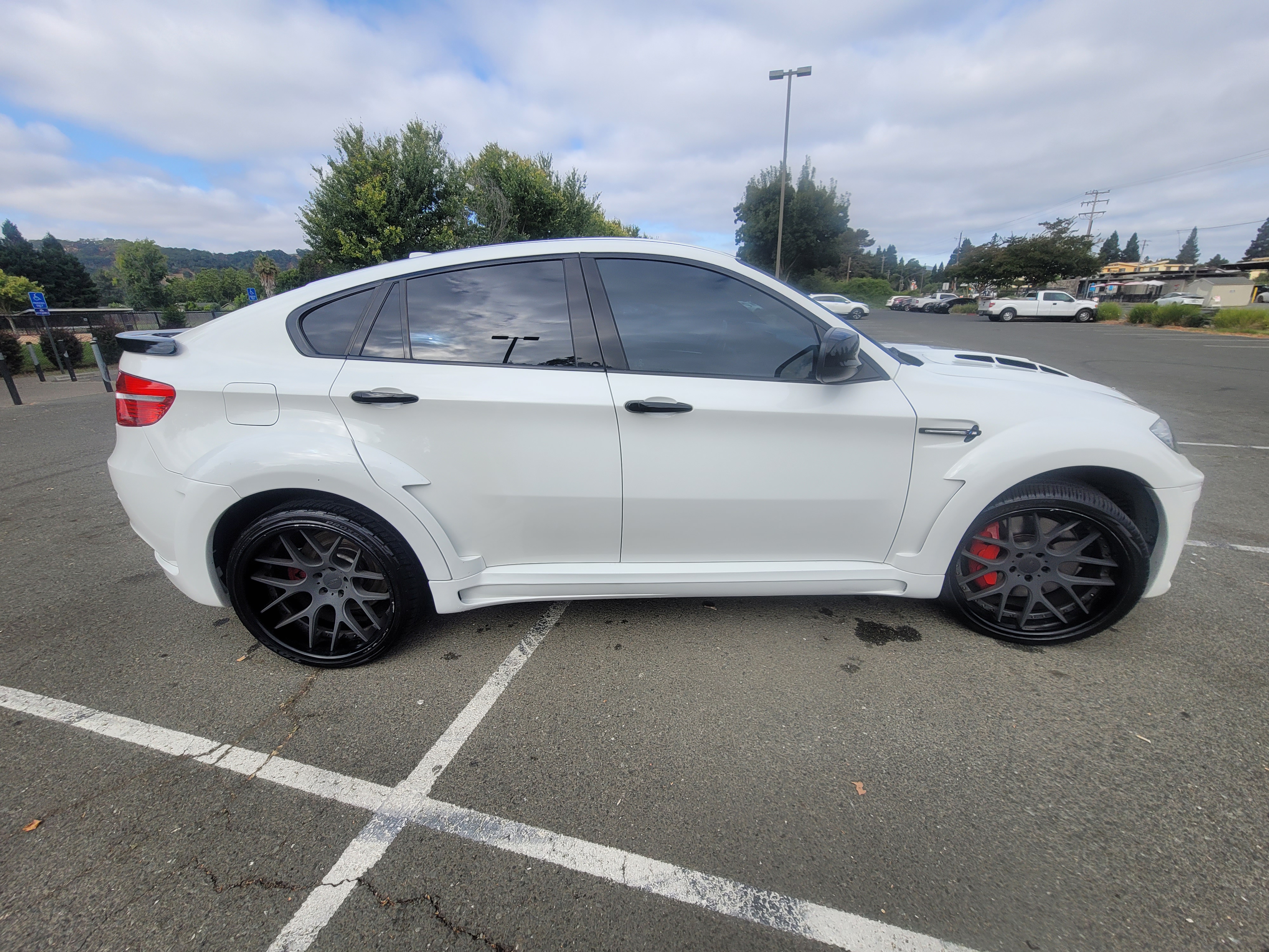 Used 2011 BMW X6 M AWD/4WD image 8