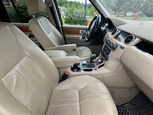 Used 2011 Land Rover LR4 HSE AWD/4WD image 26