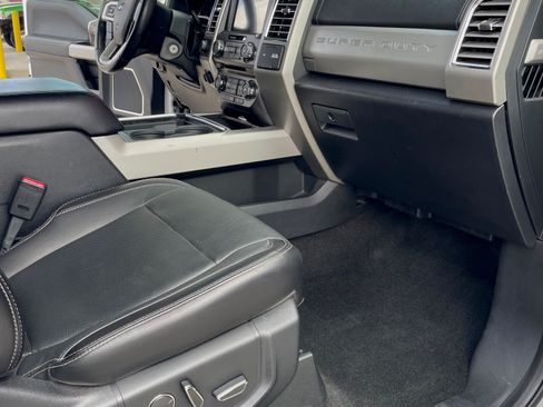 Used 2017 Ford F350 Lariat w/ Chrome Package AWD/4WD image 18