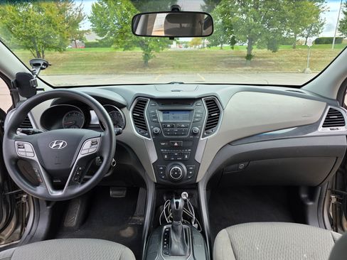 Used 2016 Hyundai Santa Fe Sport image 9