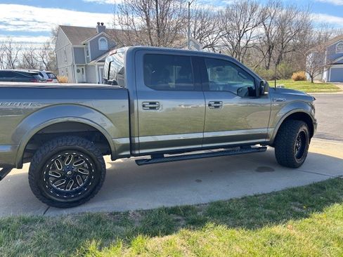 Used 2019 Ford F150 XLT w/ Equipment Group 302A Luxury image 4