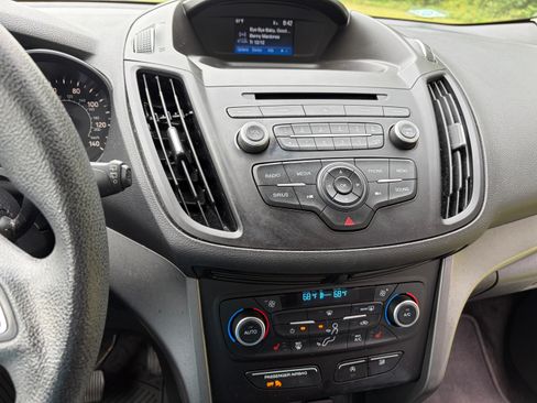 Used 2018 Ford Escape SE AWD/4WD image 4