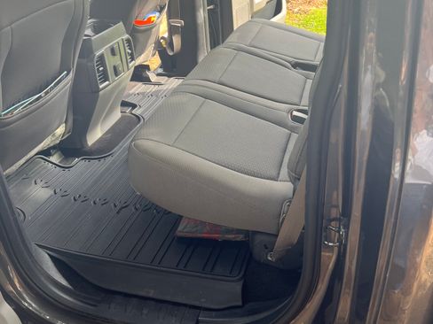 Used 2018 Ford F150 XLT w/ Equipment Group 302A Luxury image 11