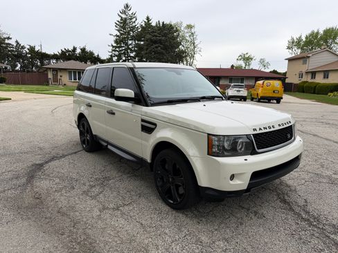 Used 2010 Land Rover Range Rover Sport Supercharged AWD/4WD image 8