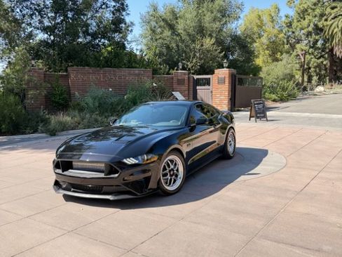 Used 2019 Ford Mustang GT RWD image 8