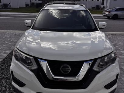 Used 2018 Nissan Rogue SV