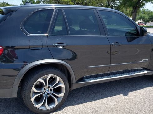 Used 2011 BMW X5 xDrive50i image 12