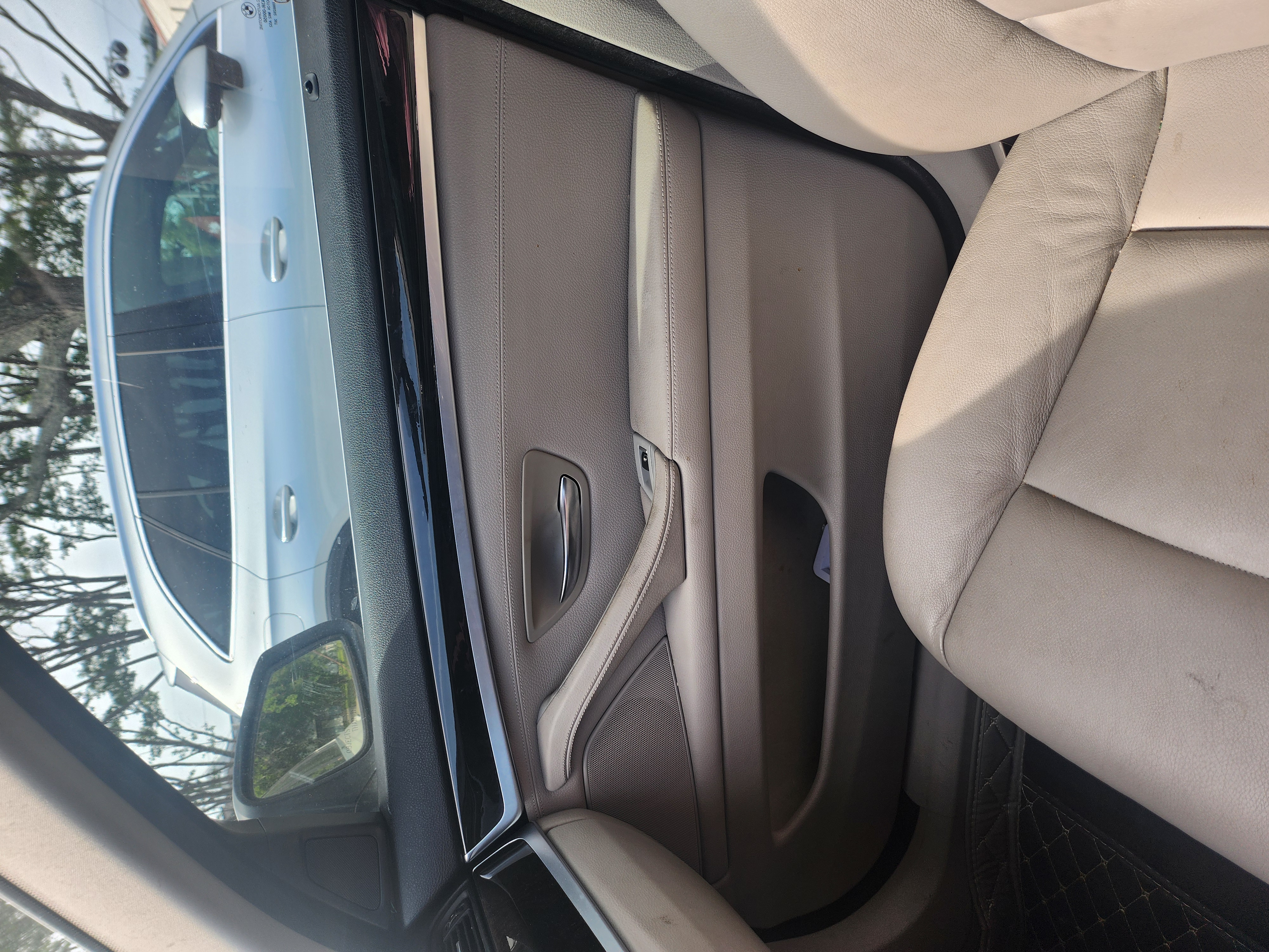 Used 2011 BMW 528i Sedan RWD image 8