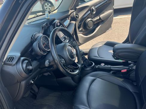 Used 2019 MINI Cooper 4-Door Hardtop image 15