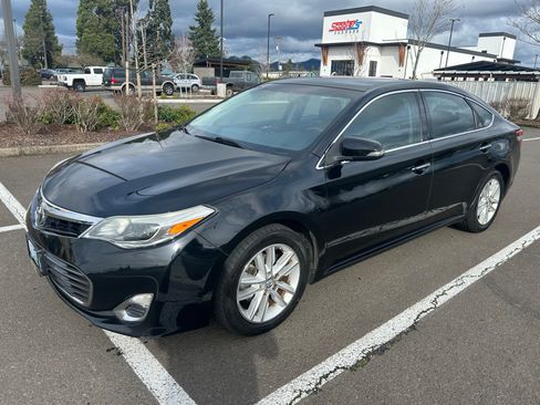 Used 2015 Toyota Avalon XLE image 1