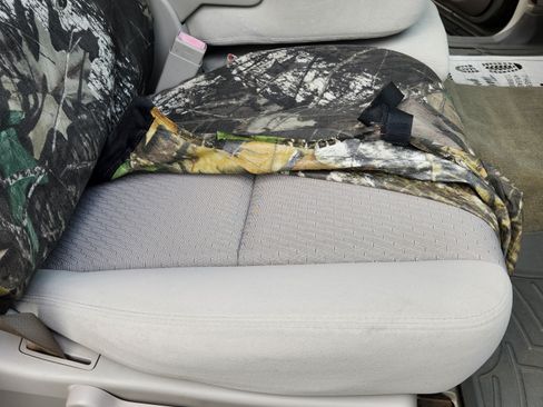 Used 2009 GMC Sierra 2500 SLE w/ Convenience Package image 14