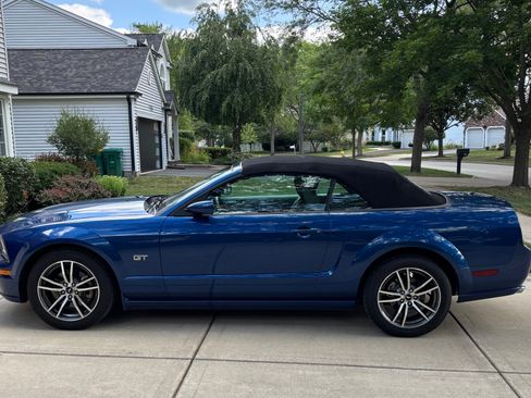 Used 2007 Ford Mustang GT Premium RWD image 1