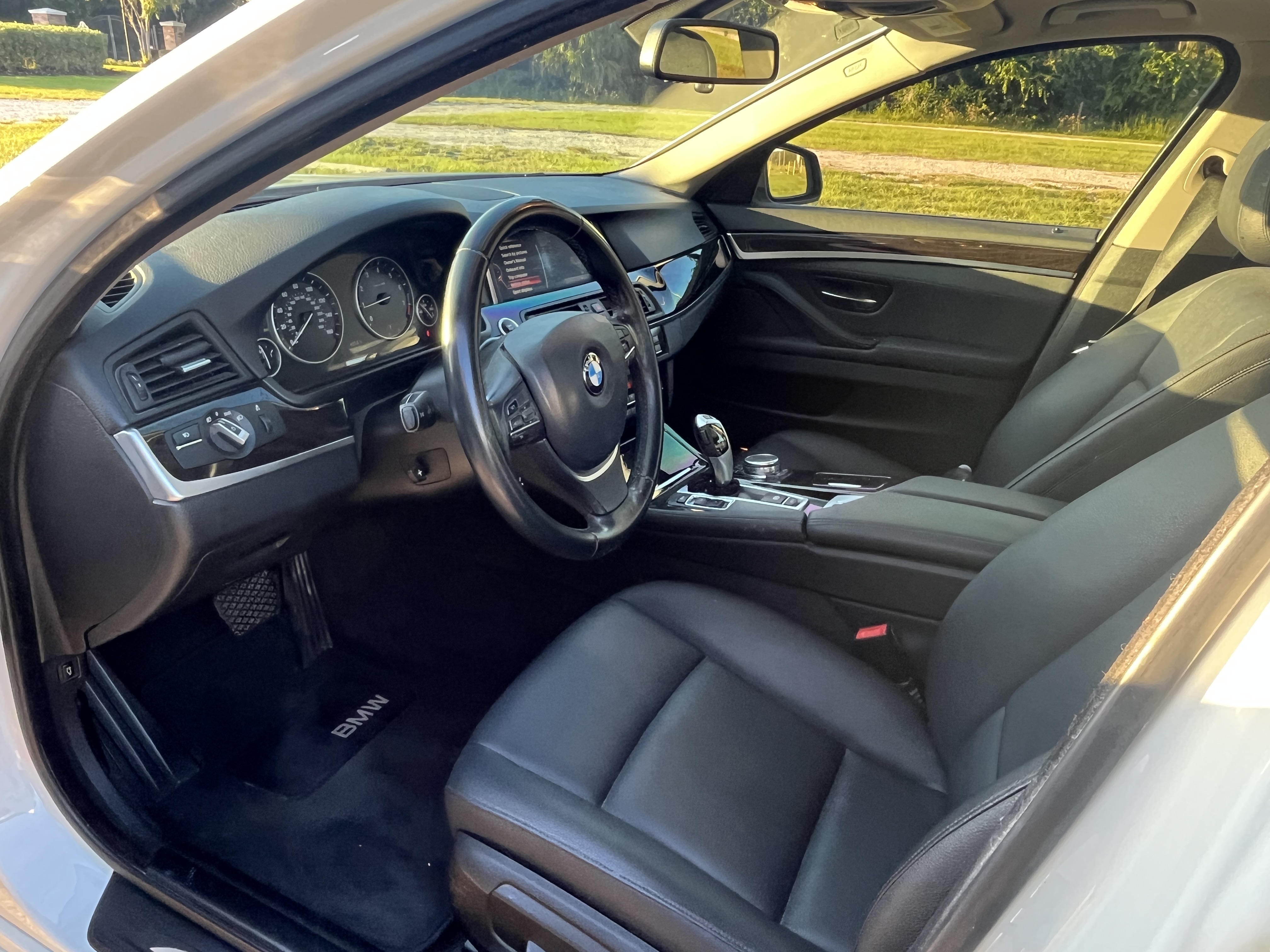 Used 2015 BMW 528i Sedan RWD image 14