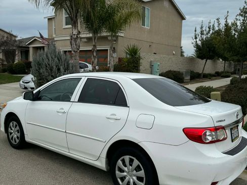 Used 2013 Toyota Corolla L image 5