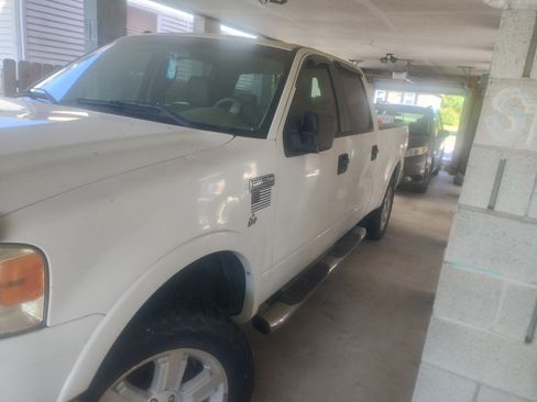 Used 2007 Ford F150 XLT image 2