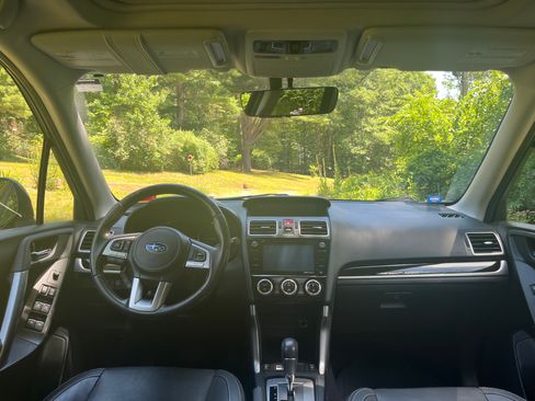 Used 2017 Subaru Forester 2.5i Limited AWD/4WD image 14