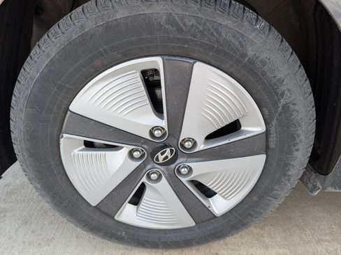 Used 2019 Hyundai Ioniq Blue image 13