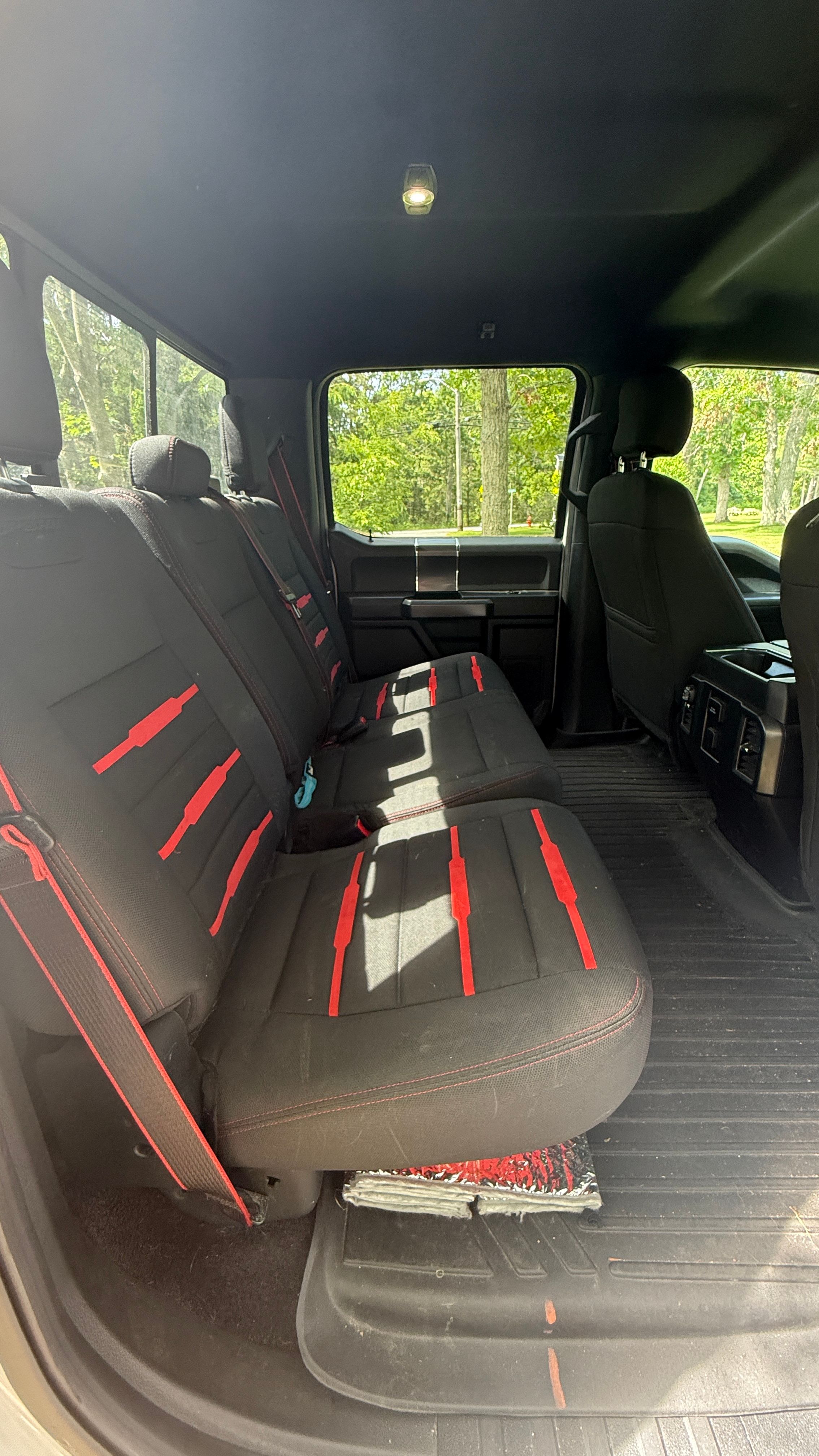 Used 2016 Ford F150 XLT w/ Equipment Group 302A Luxury AWD/4WD image 9