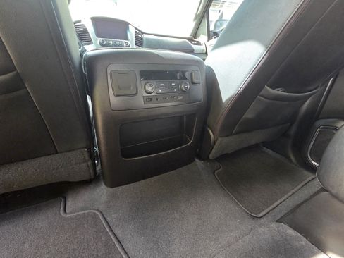 Used 2019 GMC Yukon SLT w/ Open Road Package image 10