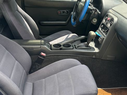 Used 1992 MAZDA MX-5 Miata RWD image 12
