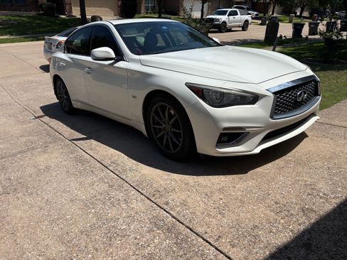 Used 2018 INFINITI Q50 Luxe w/ Cargo Package (L95) RWD image 9