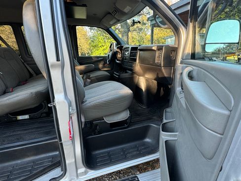 Used 2012 Chevrolet Express 3500 LT w/ LT Preferred Equipment Group image 16