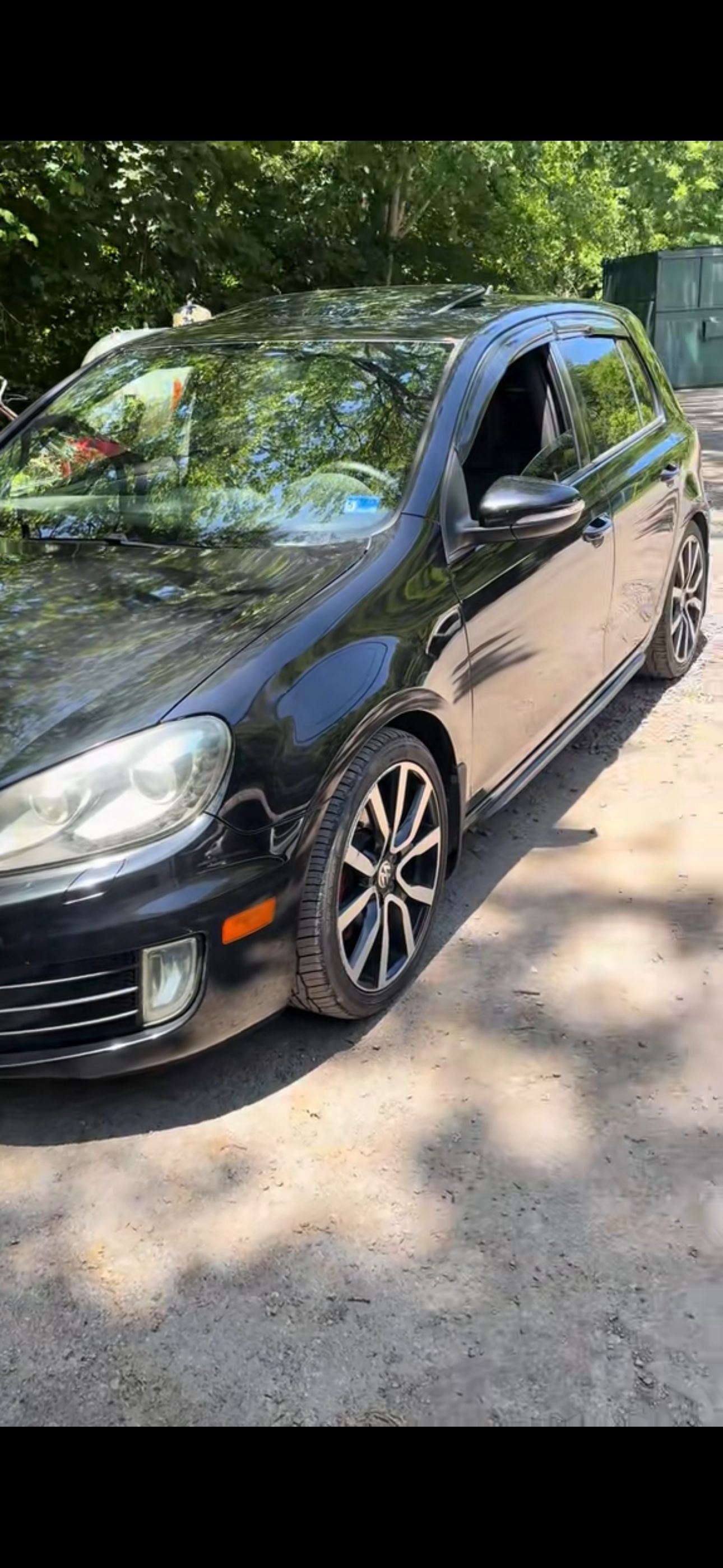 Used 2012 Volkswagen GTI 4-Door FWD image 6