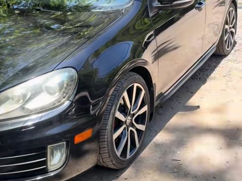 Used 2012 Volkswagen GTI 4-Door FWD image 6