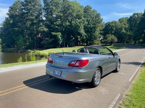 Used 2008 Chrysler Sebring Limited w/ Luxury Group image 5