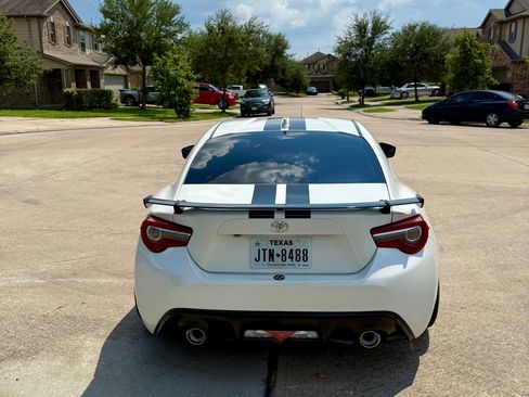 Used 2017 Toyota 86 860 Special Edition image 8