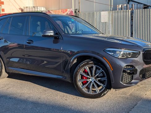 Used 2022 BMW X5 xDrive45e w/ M Sport Package image 1