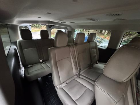 Used 2017 Nissan NV 3500 SL image 8