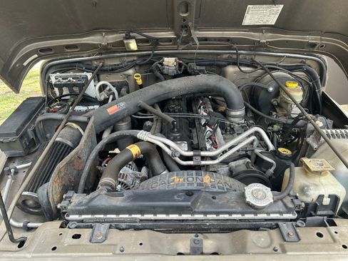 Used 2004 Jeep Wrangler Rubicon image 4