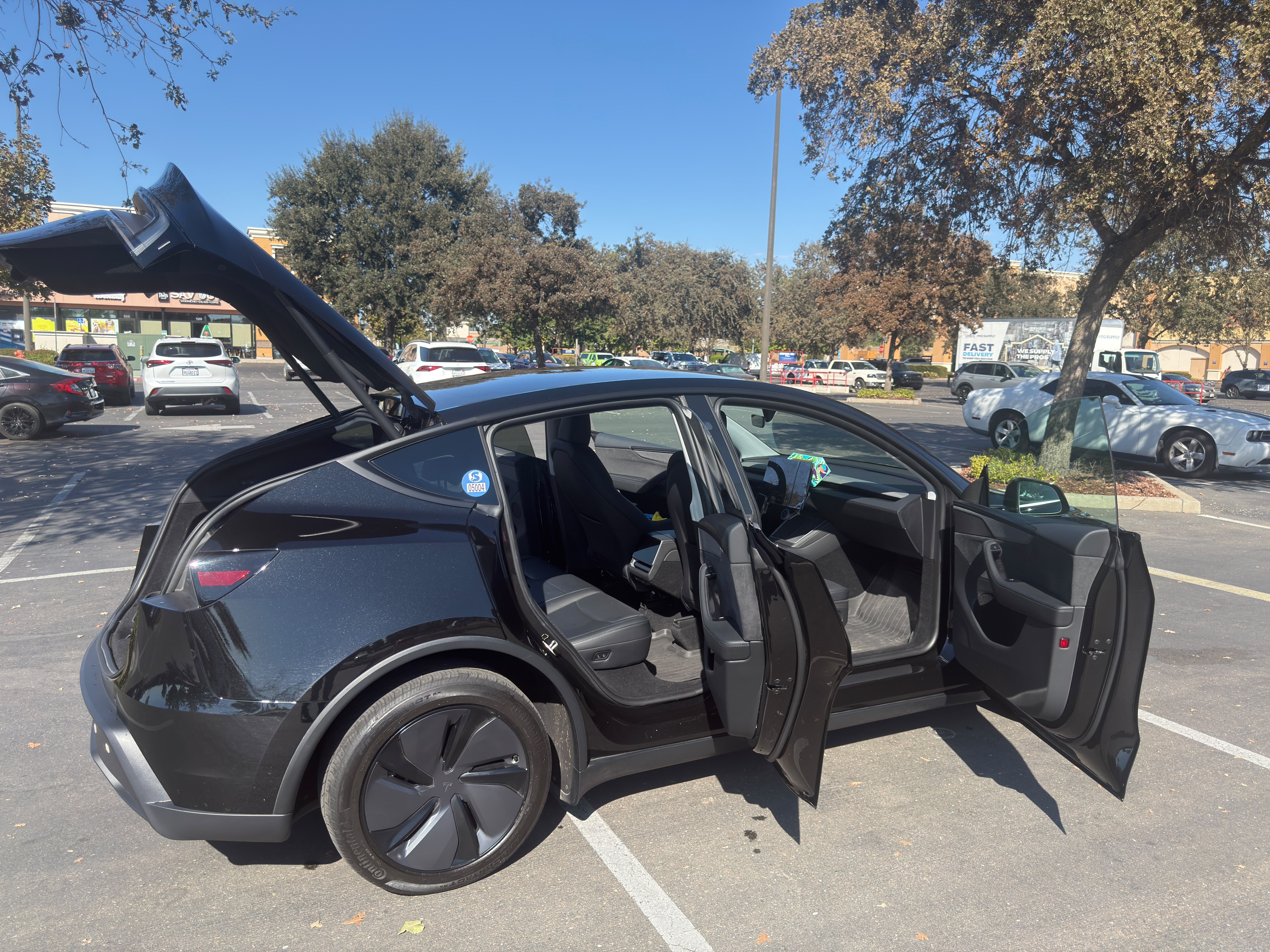Used 2026 Tesla Model Y Long Range RWD image 10