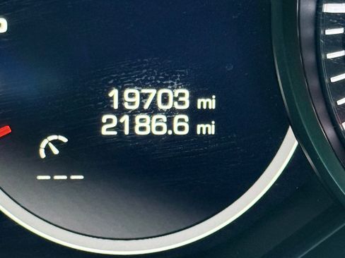 Used 2021 Porsche Cayenne Sport Utility 4D image 11