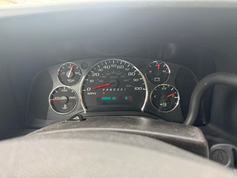 Used 2013 Chevrolet Express 1500 image 12