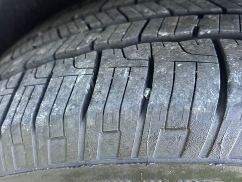 Used 2020 Chrysler Pacifica Limited FWD image 9