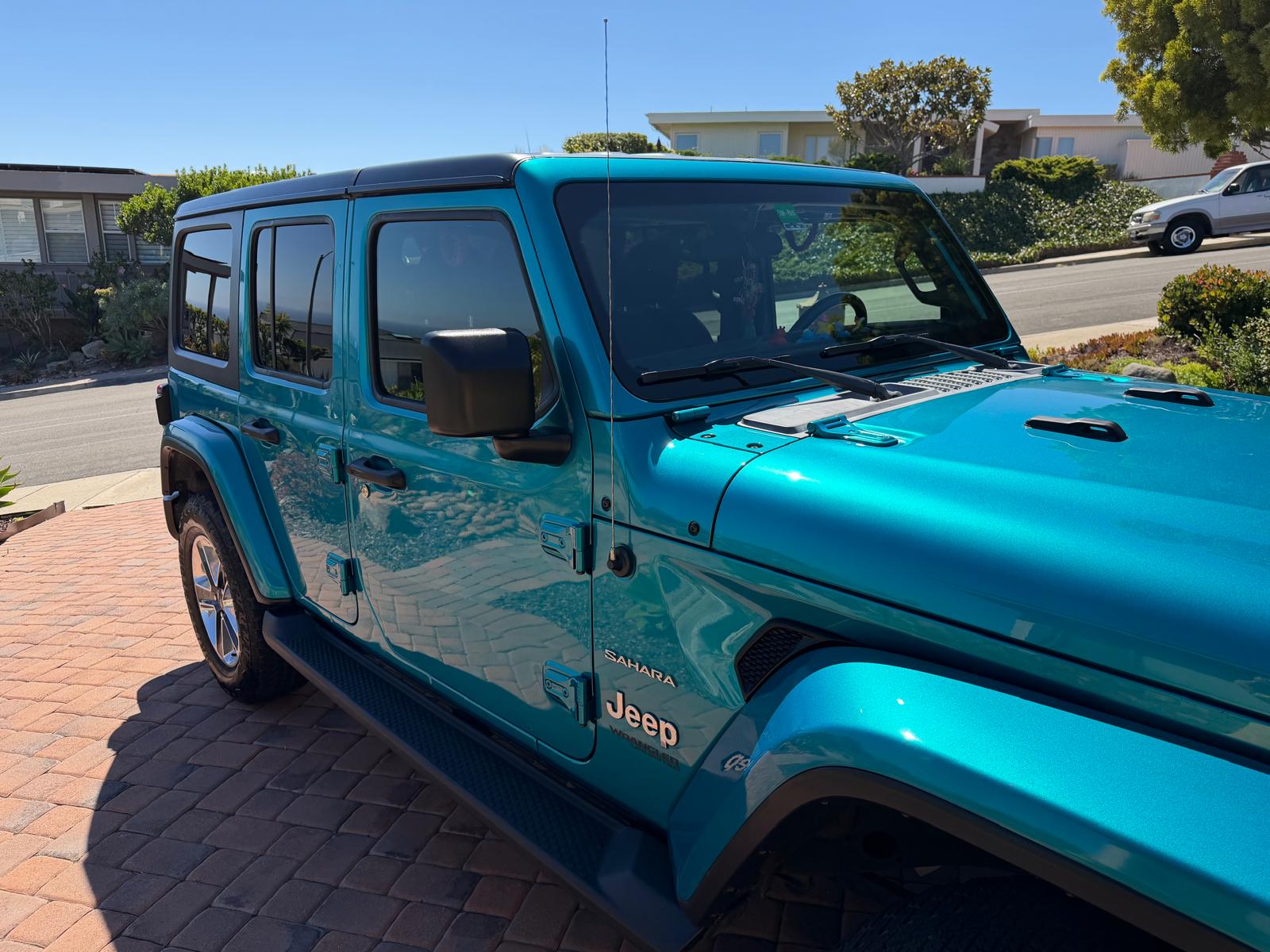 Used 2020 Jeep Wrangler Unlimited Sahara w/ Safety Group AWD/4WD image 4