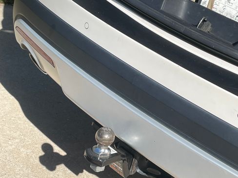 Used 2016 Ford Explorer XLT w/ Equipment Group 202A image 12