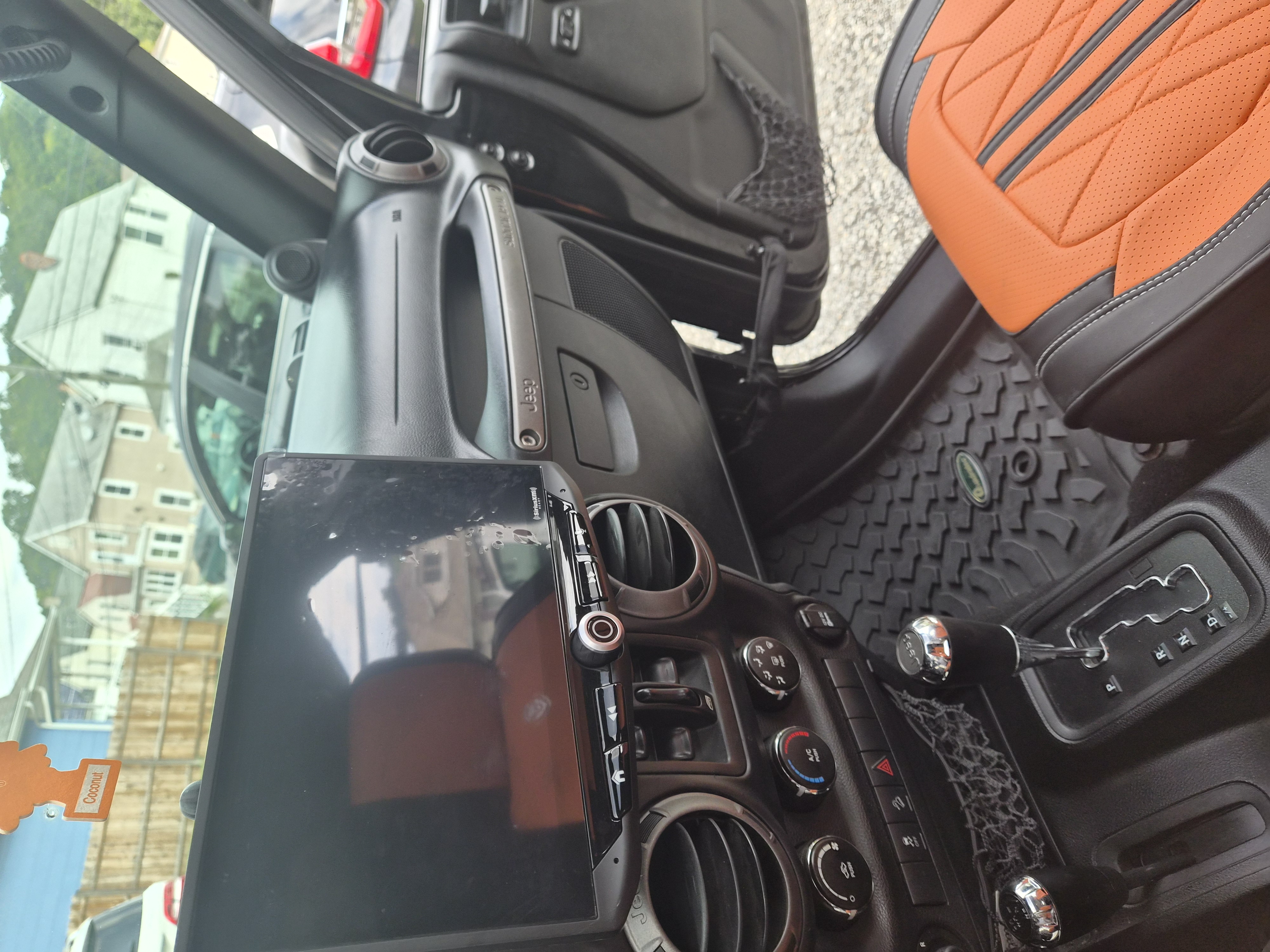 Used 2012 Jeep Wrangler Unlimited Sport AWD/4WD image 21
