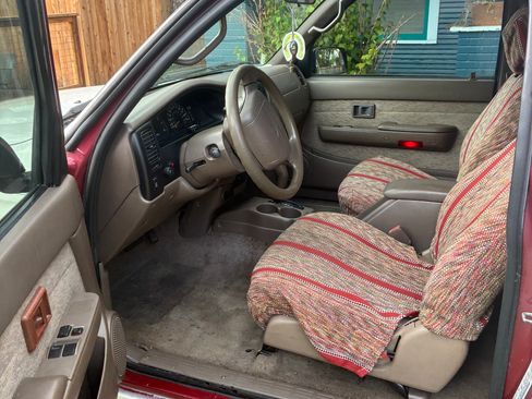 Used 1999 Toyota Tacoma PreRunner image 6