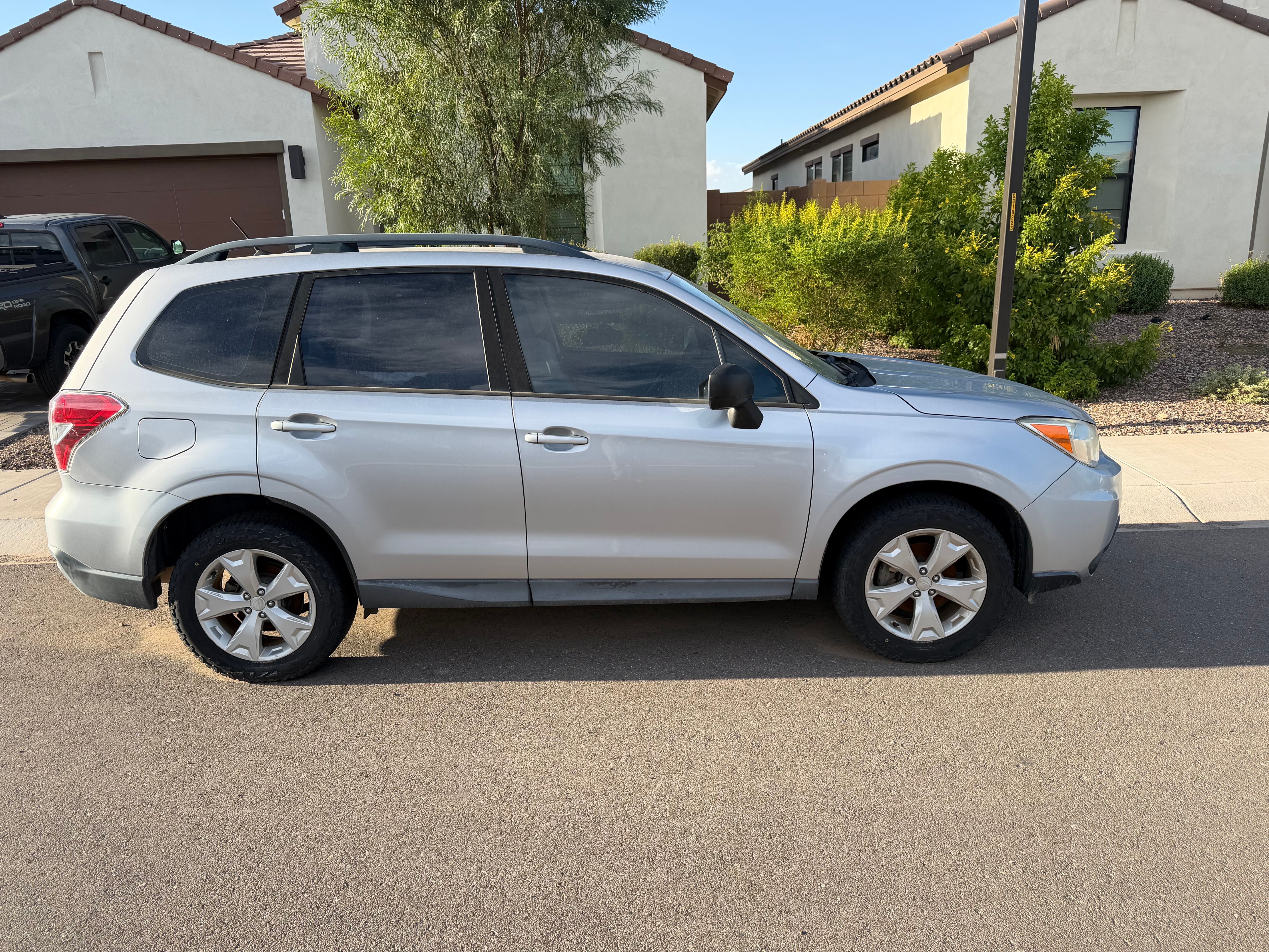 Used 2015 Subaru Forester 2.5i w/ Alloy Wheel Package AWD/4WD image 11