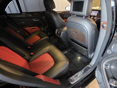 Used 2012 Bentley Mulsanne RWD image 11
